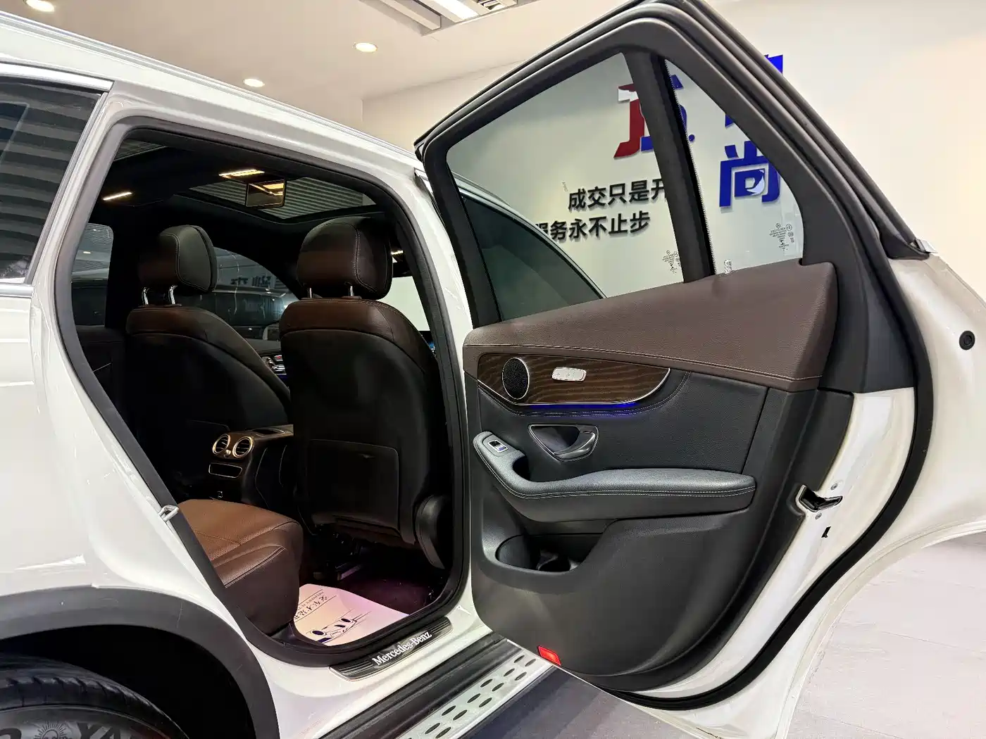 Mercedes-Benz GLC 2020 GLC 300 L 4MATIC Dynamic фото 22