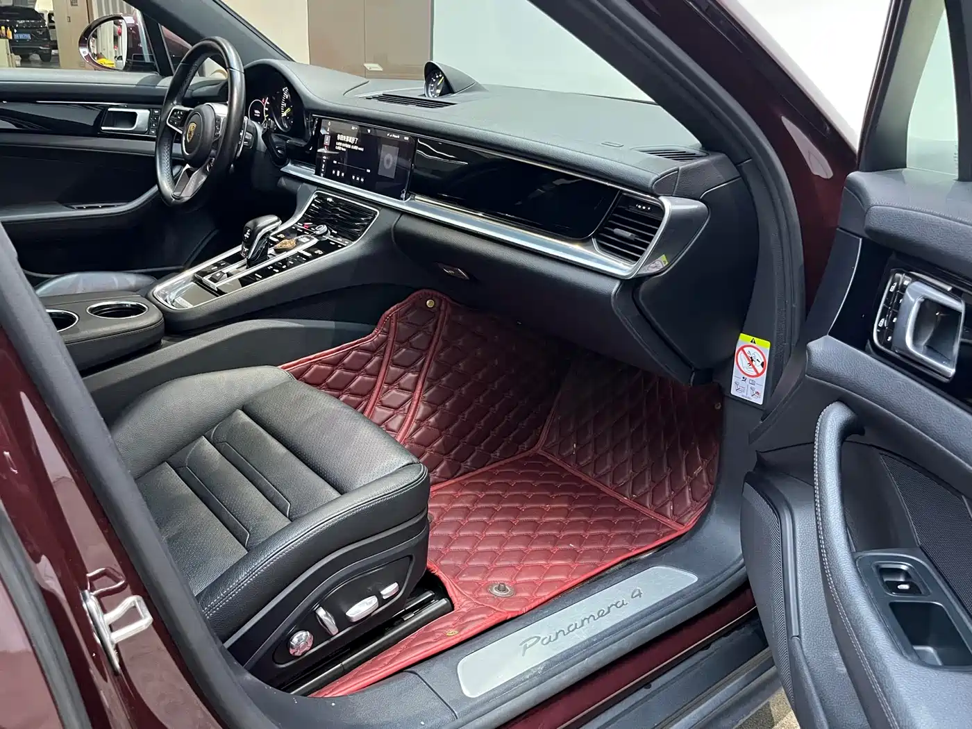 Porsche Panamera New Energy 2018 Panamera 4 E-Hybrid 2.9T фото 16