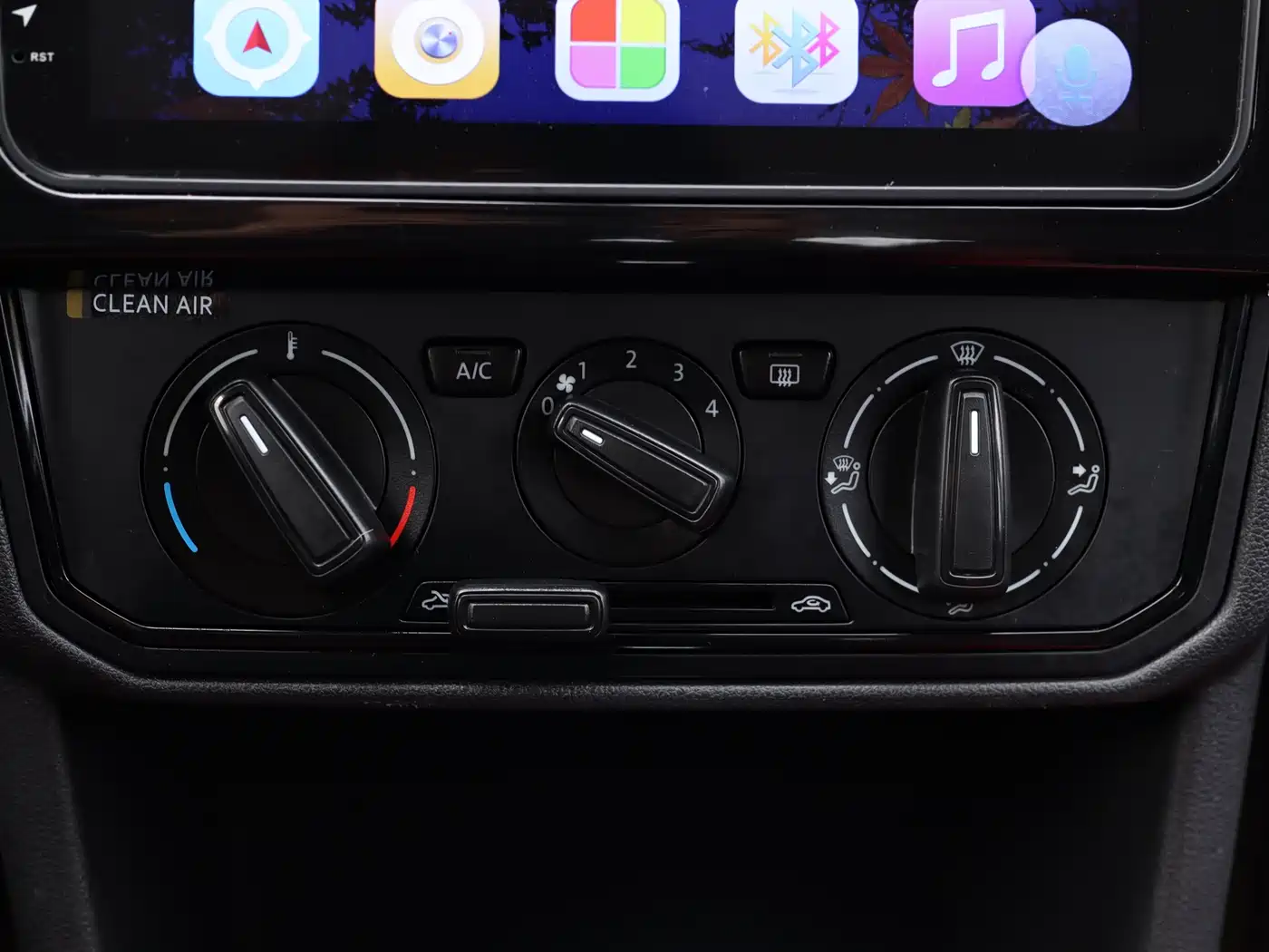 Volkswagen Jetta 2019 Dream Edition 1.5L Auto Fashion фото 9