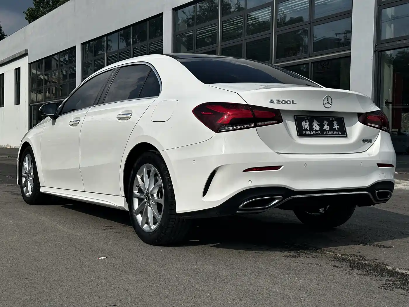 Mercedes-Benz A-Class 2022 A 200 L Sport Sedan Dynamic фото 15