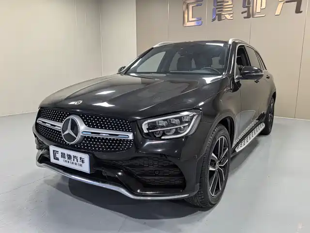 MERCEDES-BENZ GLC