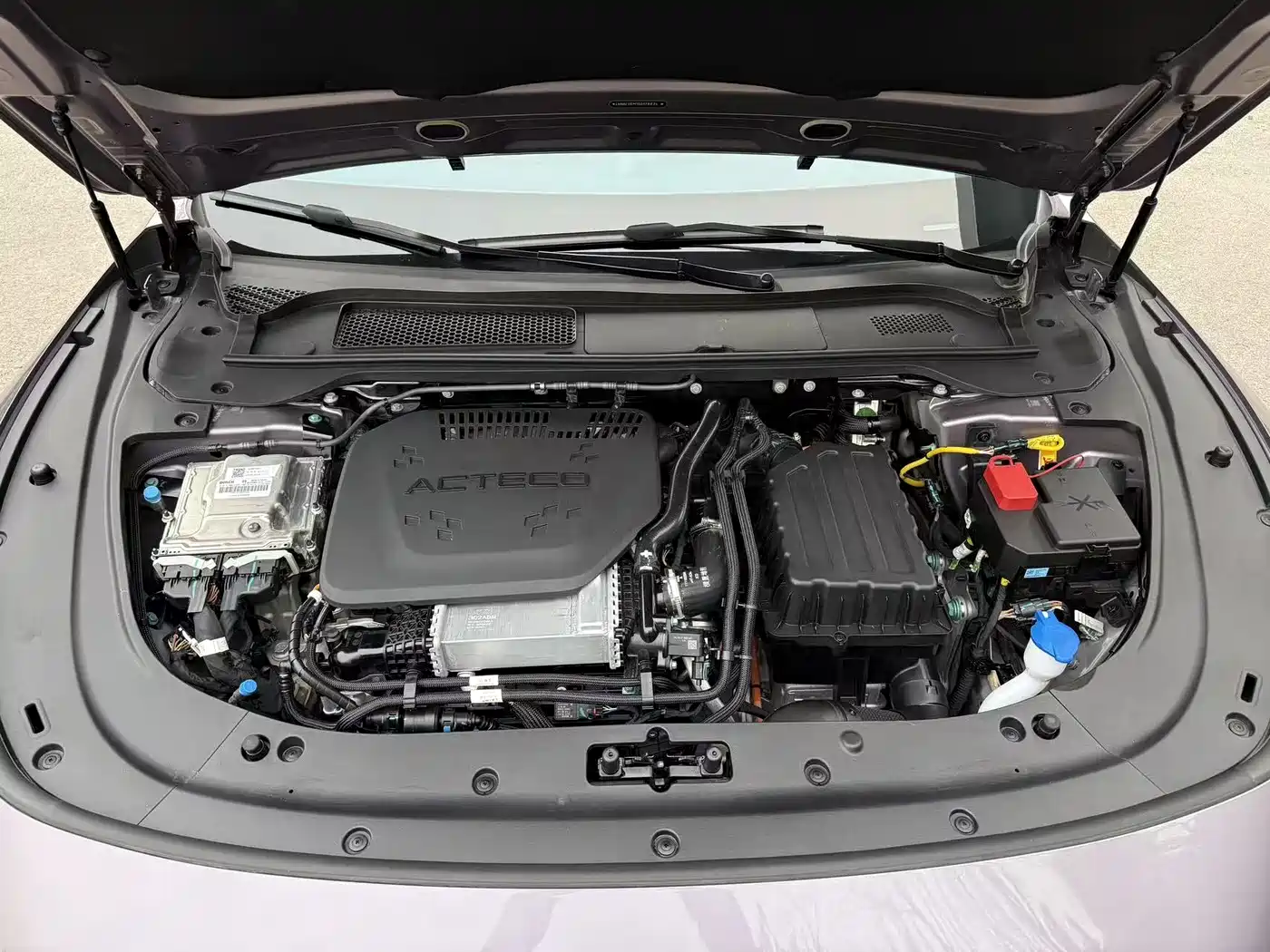 Exeed Exlantix ES 2025 2025 Range Extender Max Urban Assist