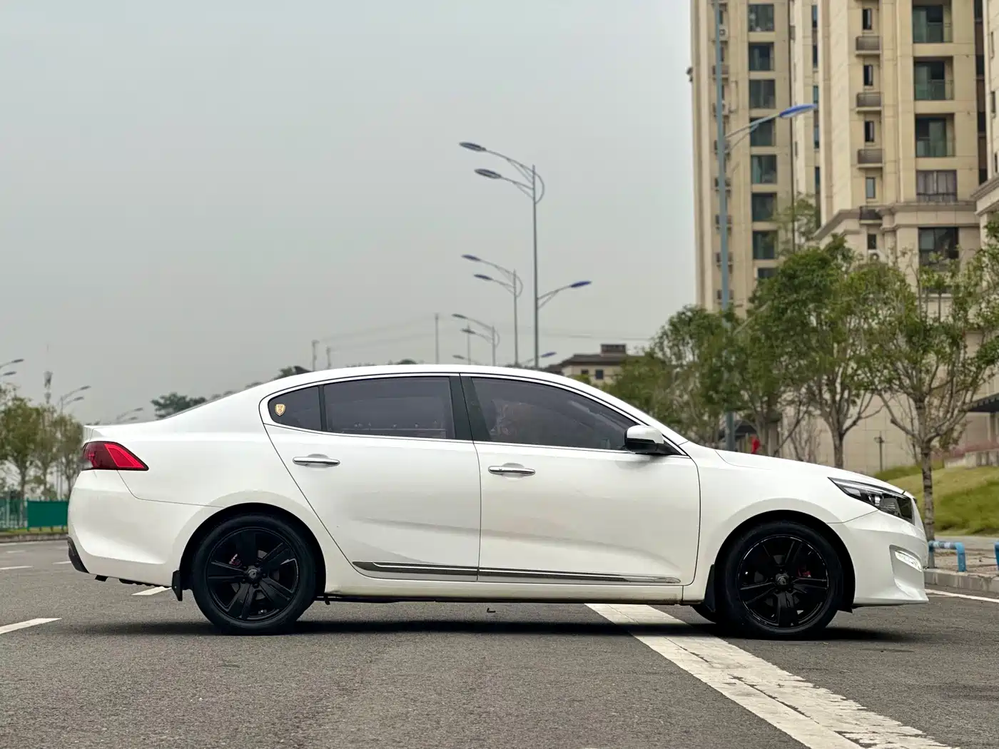 Kia Kaishen 2017 1.8L Automatic GLS фото 14