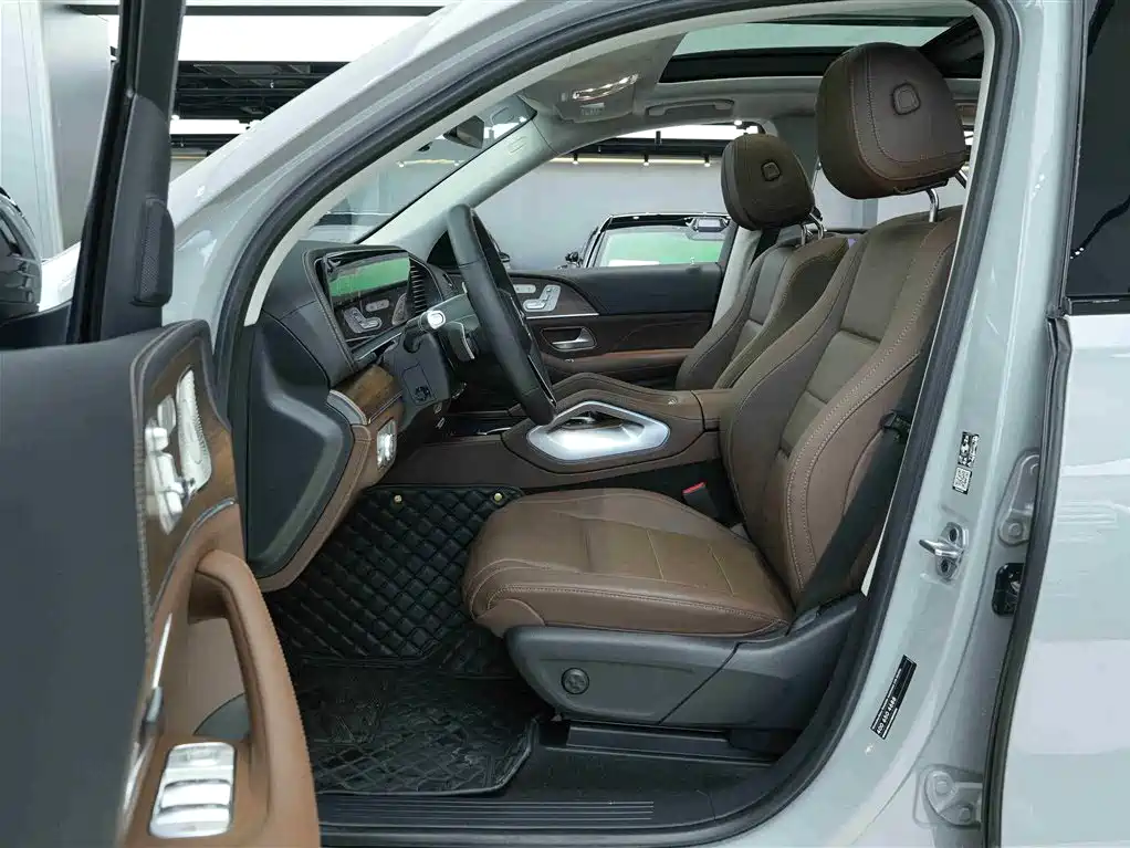Mercedes-Benz GLE 2024 GLE 450 4MATIC Fashion фото 11