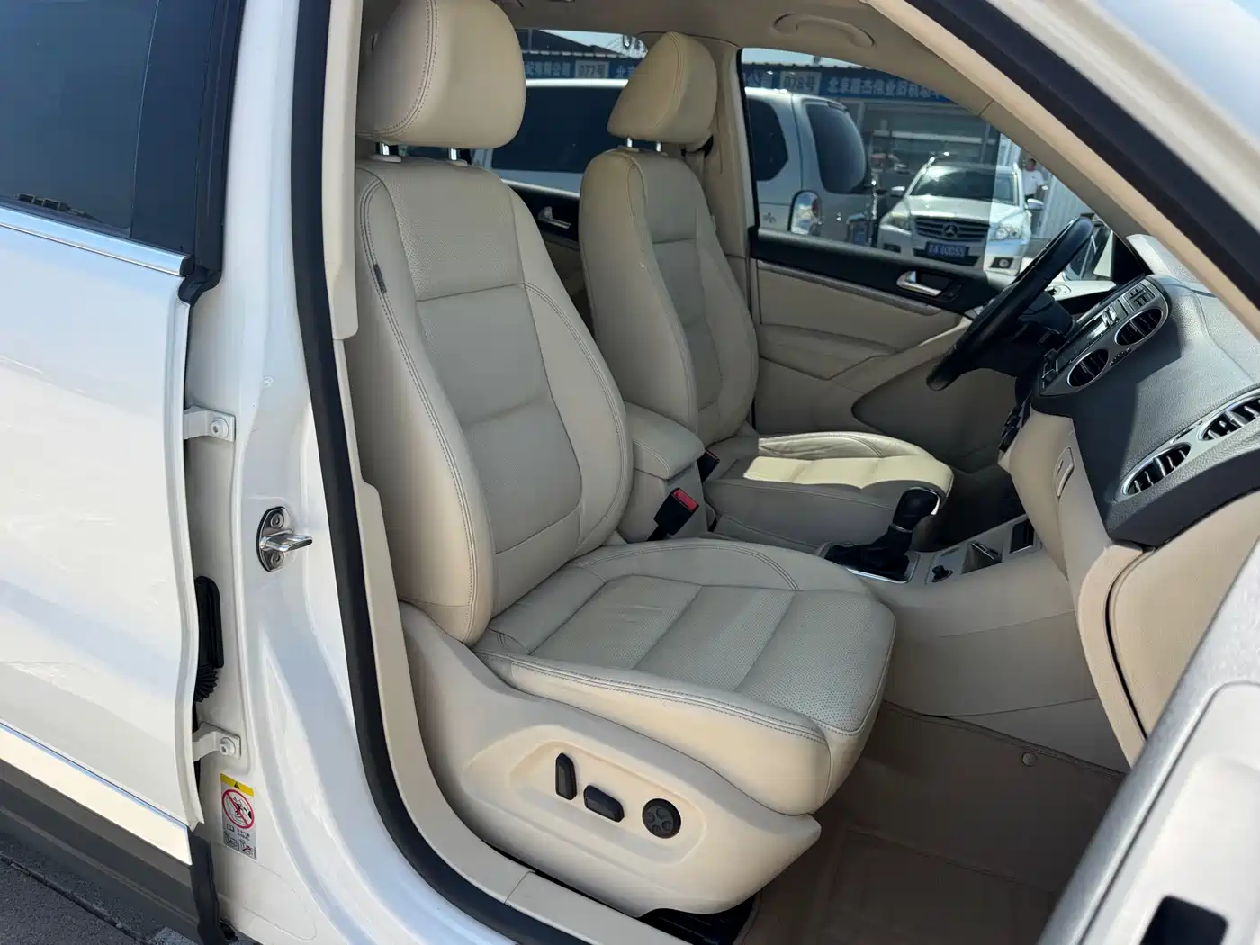 Volkswagen Tiguan 2013 1.8TSI Automatic 2WD Luxury Model фото 11
