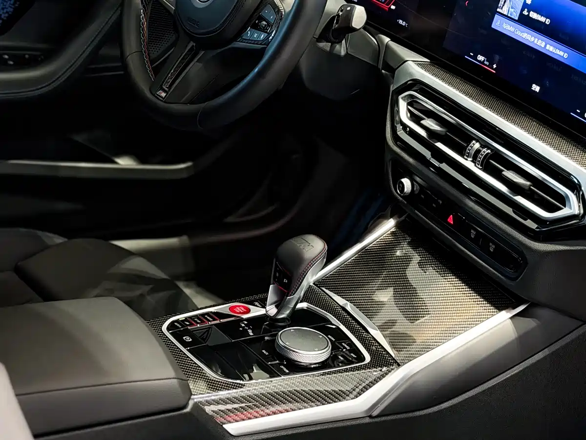 BMW M2 2024 M2 фото 13