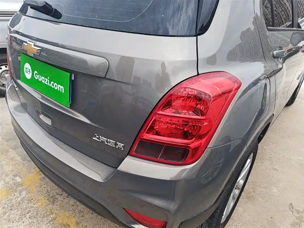 Chevrolet Trax 2018 330T Automatic 2WD Elite фото 8