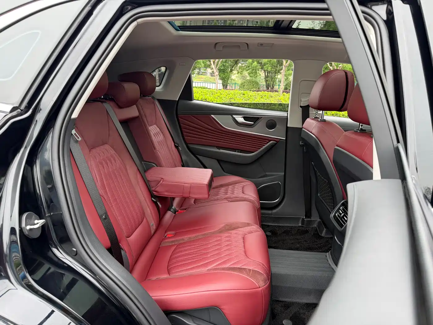 Hongqi HS5 2023 2.0T Flag Enjoy Pro Edition фото 19