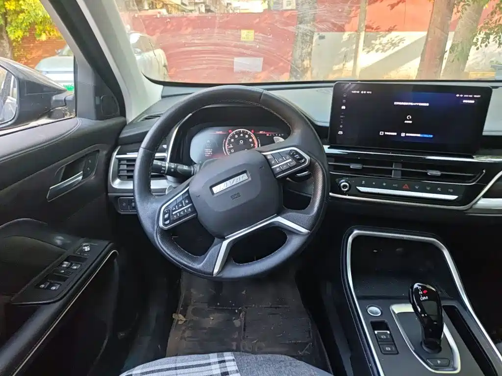Photo 11 - Haval H6