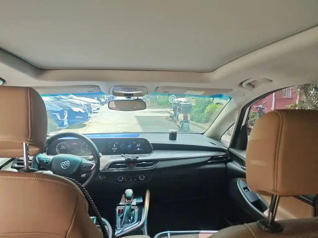 Фото 9 - Buick GL6