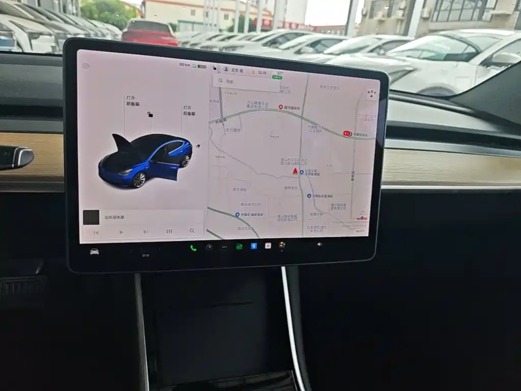 Фото 13 - Tesla Model 3