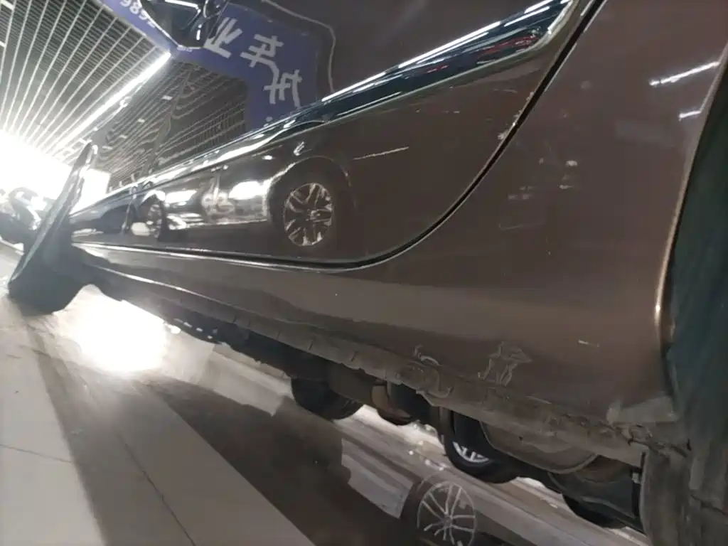 Photo 22 - Buick GL8