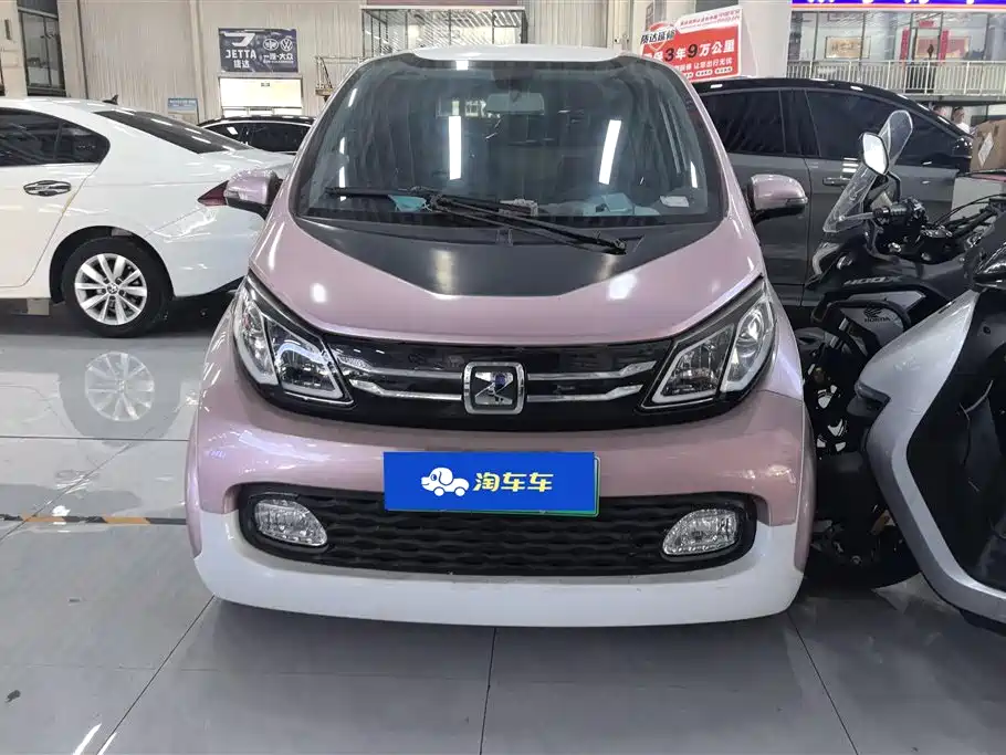 ZOTYE E200