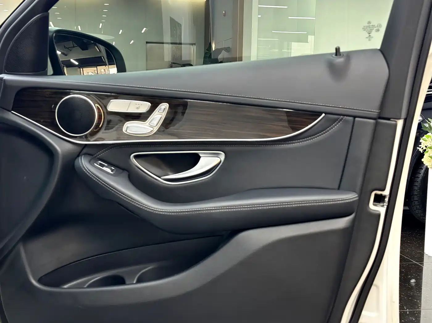 Mercedes-Benz GLC 2016 GLC 260 4MATIC Dynamic фото 7