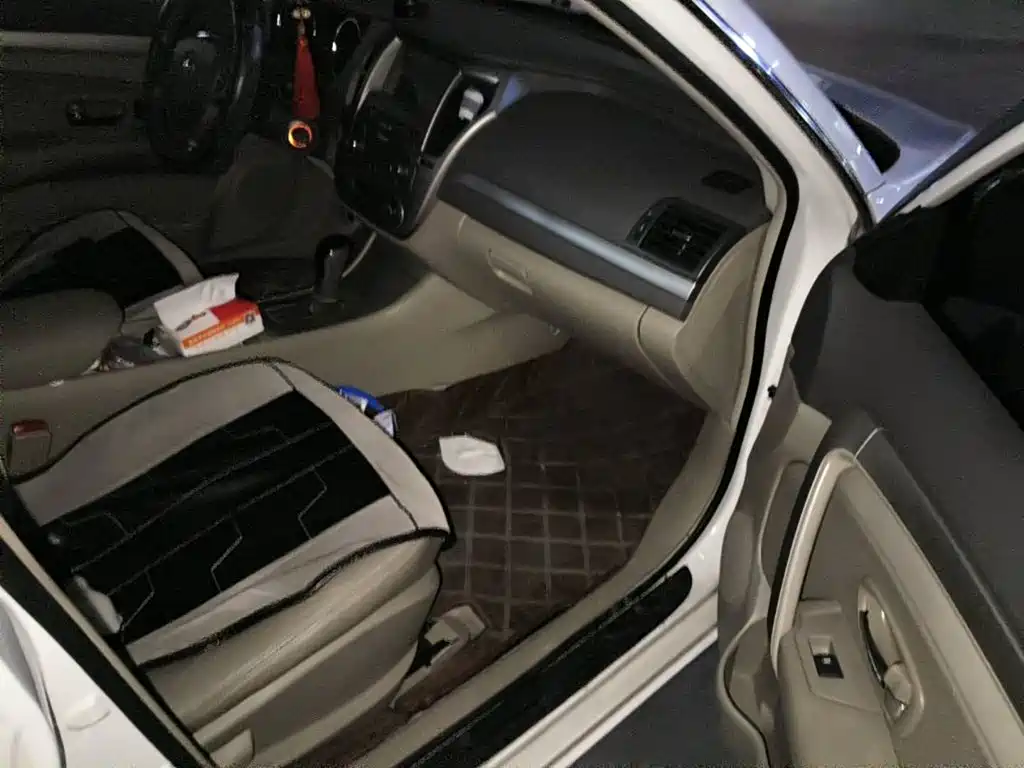 Dongfeng Aeolus Dongfeng Fengshen A60 2015 2014 2.0L CVT Technology