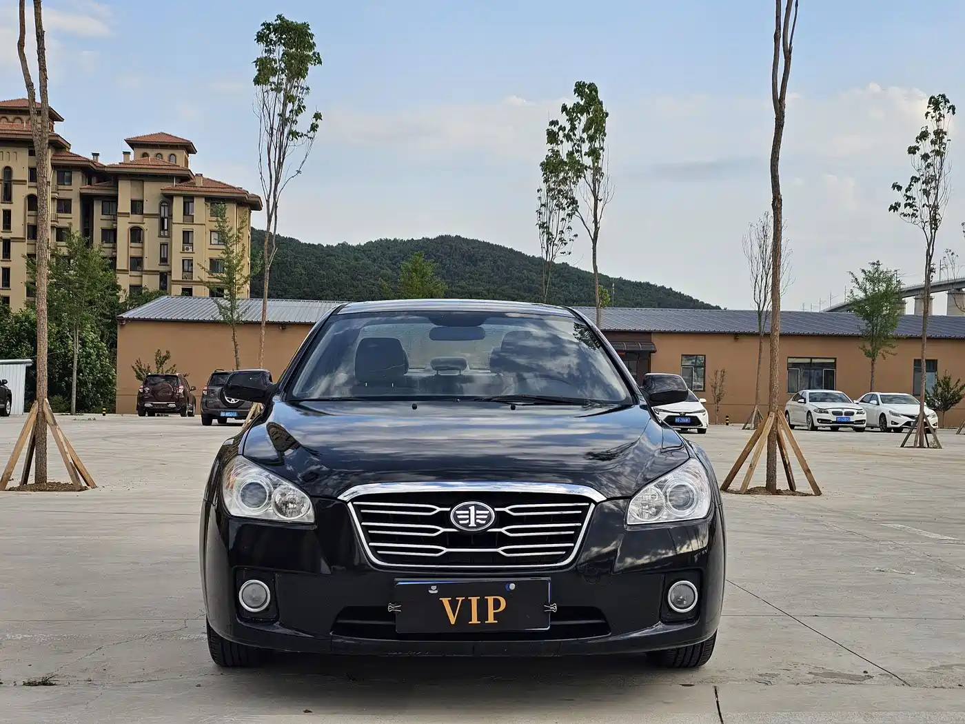 Besturn B50 2011 2011 Model 1.6L Auto Luxury