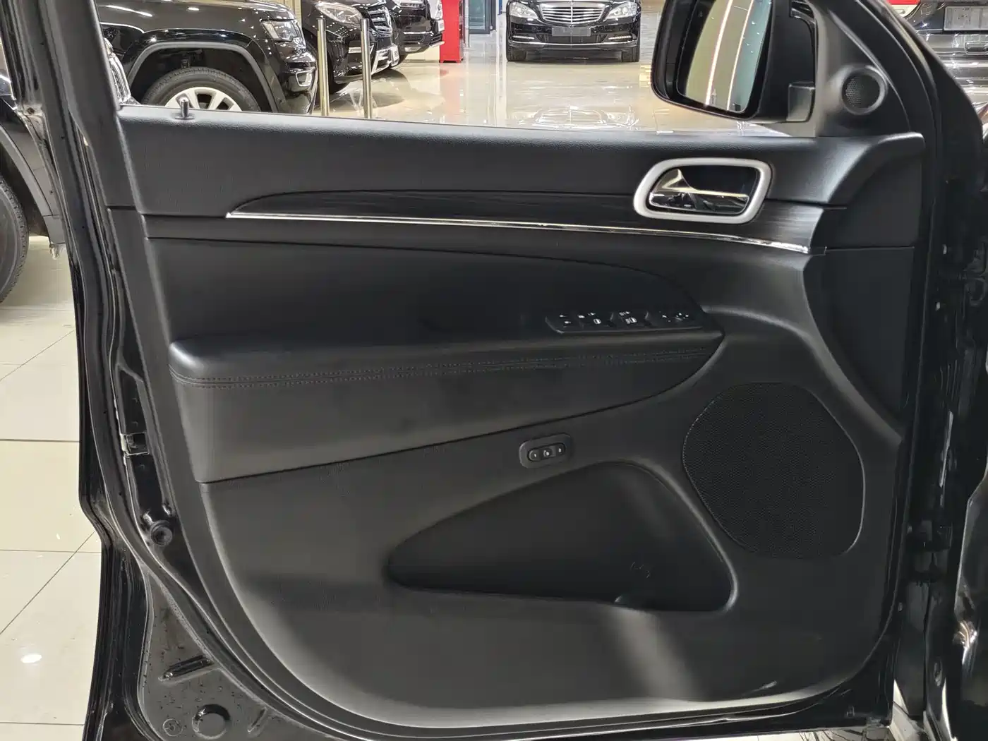 Jeep Grand Cherokee (Import) 2021 2020 3.6L Elite Navigation Edition