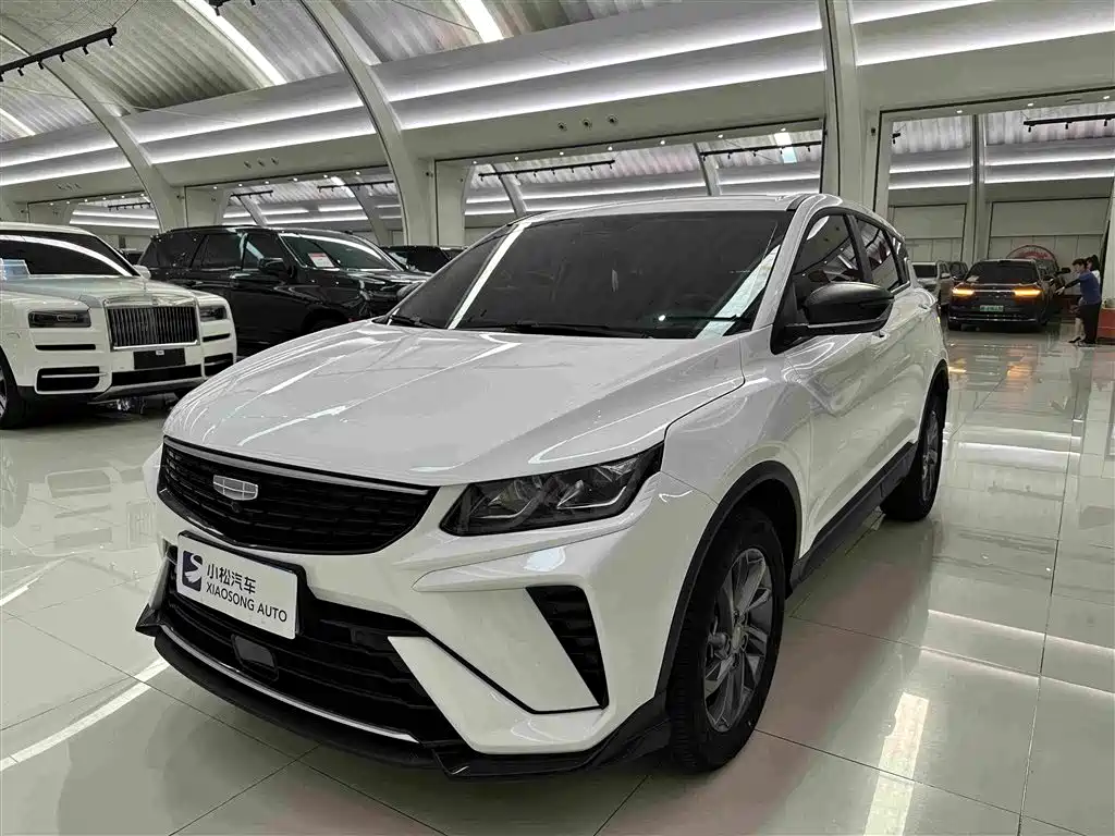 Фото 1 - Geely Binyue