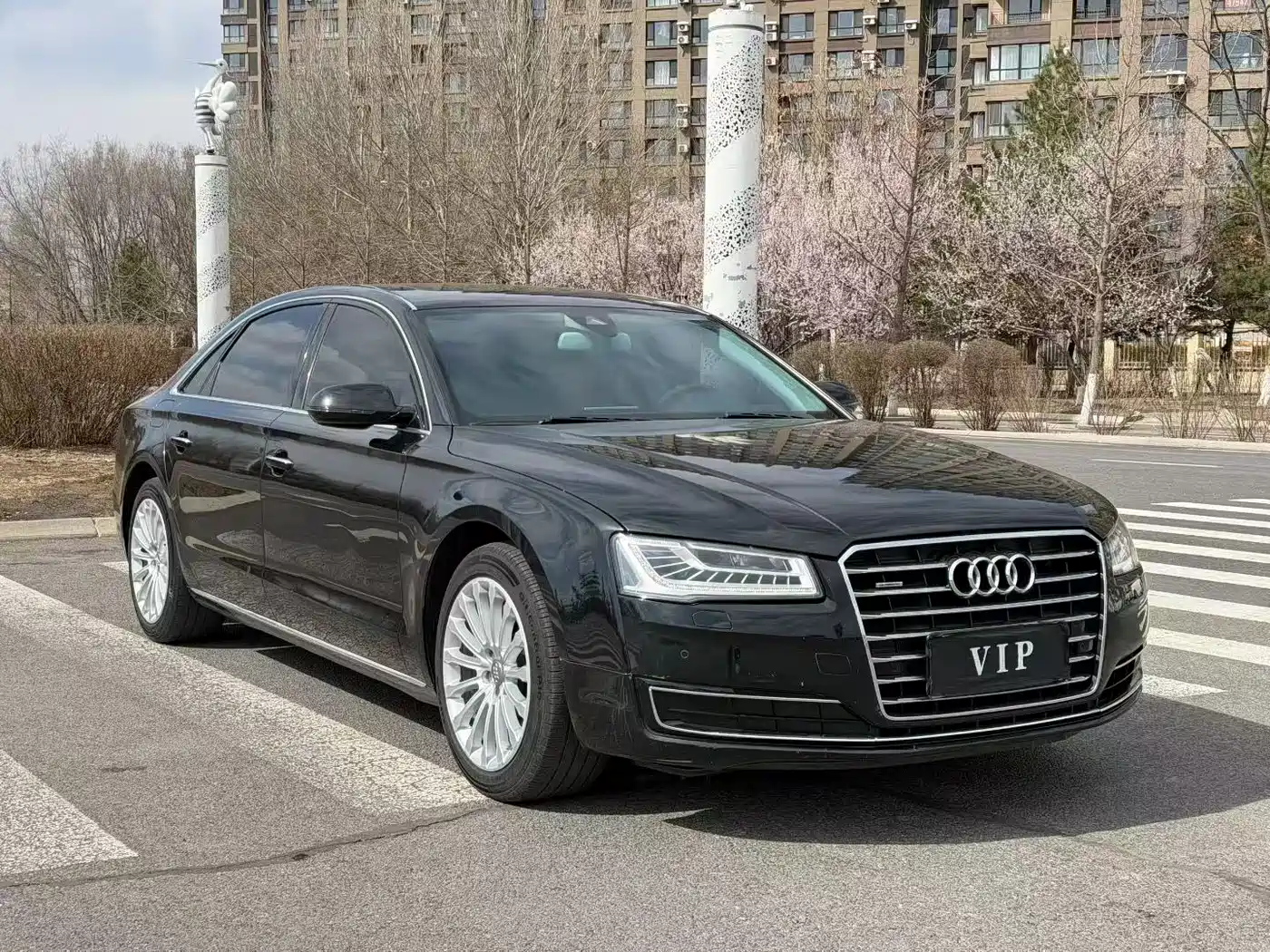 Audi A8 2014 A8L 45 TFSI quattro Luxury фото 3