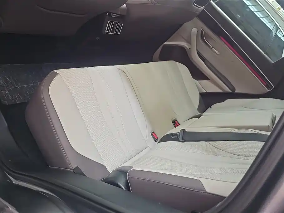 BYD Song PLUS PHEV 2025 DM-i Smart Driving Edition 112KM Honor фото 11