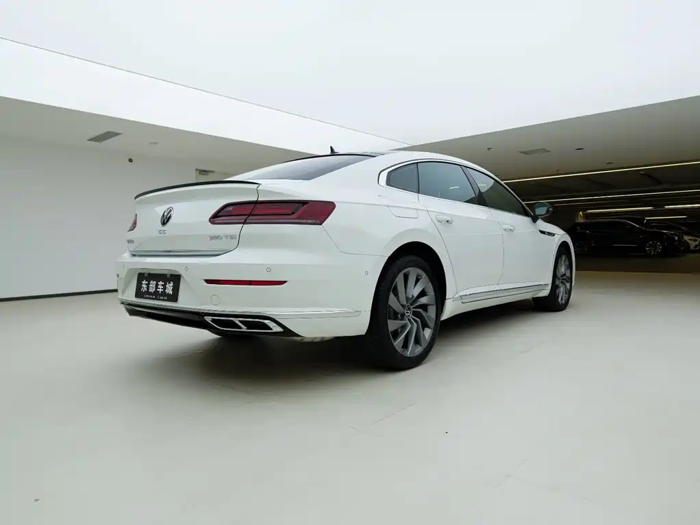 Photo 7 - Volkswagen CC