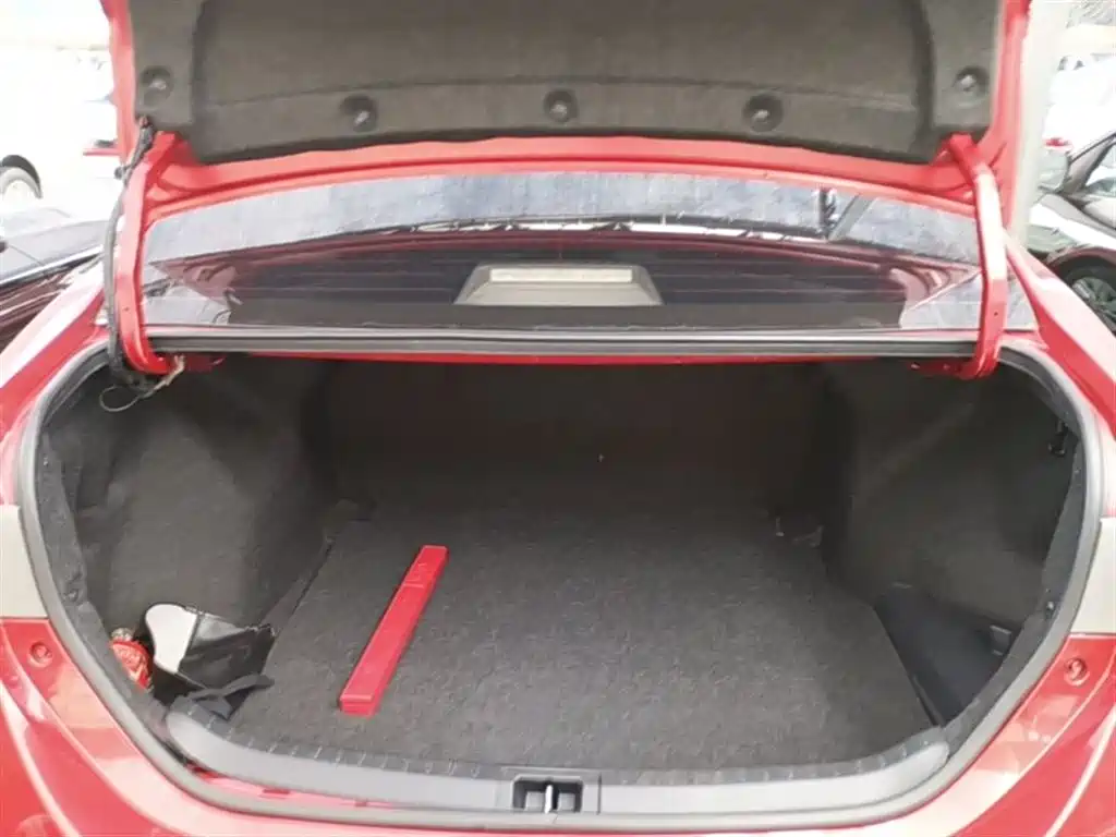 Toyota Corolla 2014 1.6L CVT GL-i фото 19