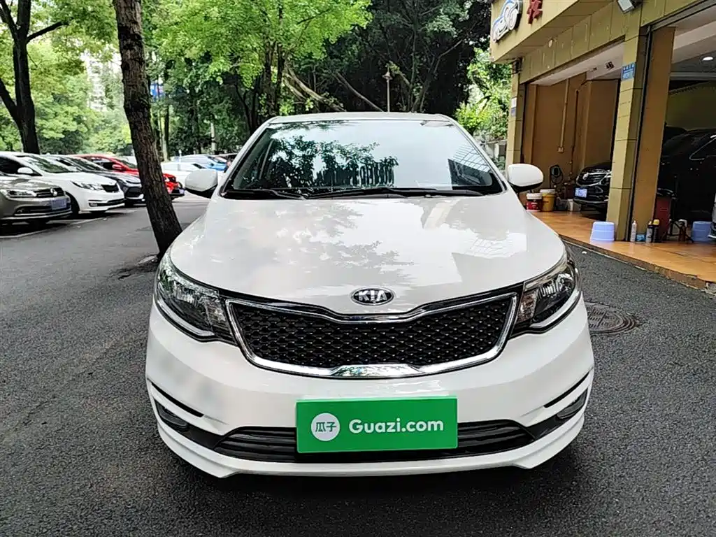 Kia K2 2015 Sedan 1.4L MT GLS фото 3