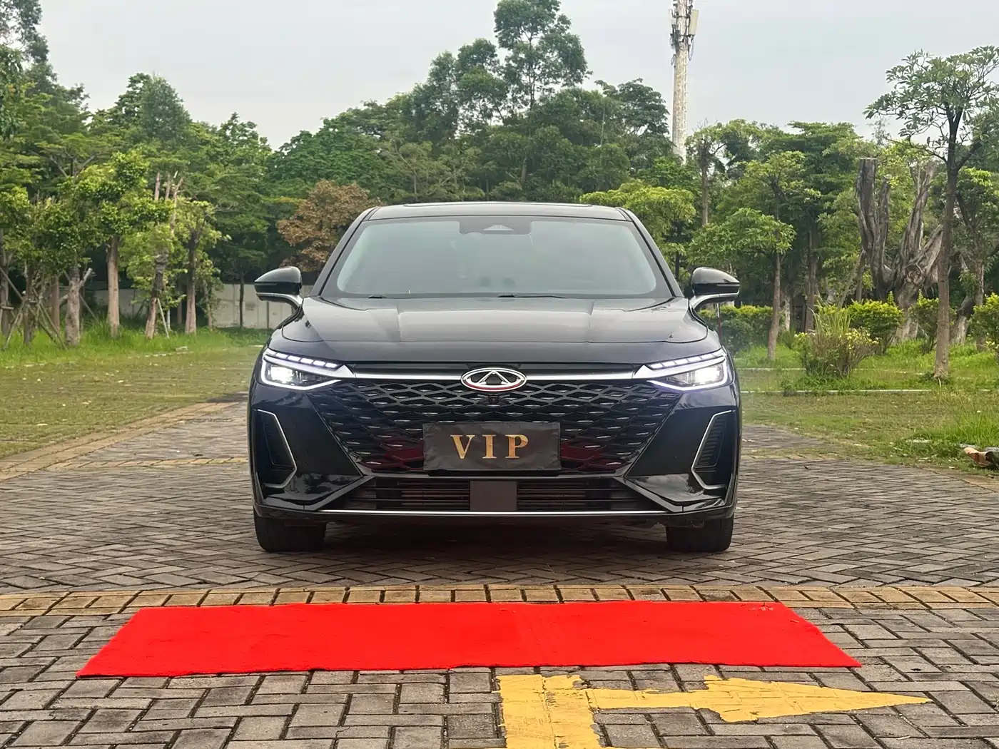 CHERY ARRIZO 8
