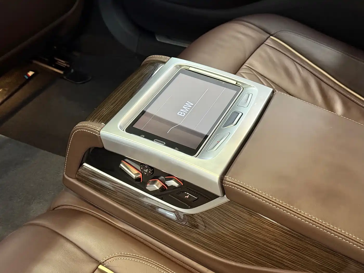 BMW 7 Series 2019 730Li Luxury Package фото 11