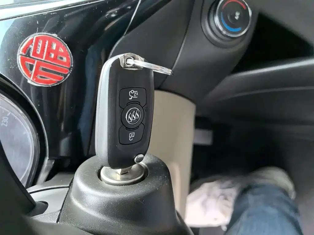 Buick Excelle 2018 15N CVT Elite фото 14
