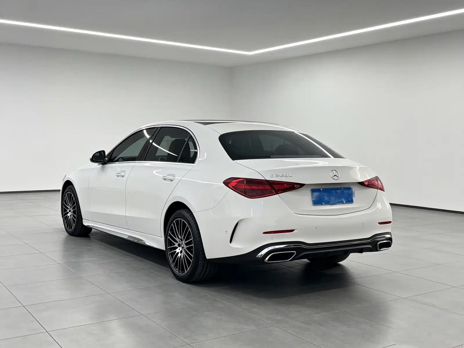 Фото 24 - Mercedes-Benz C-Class