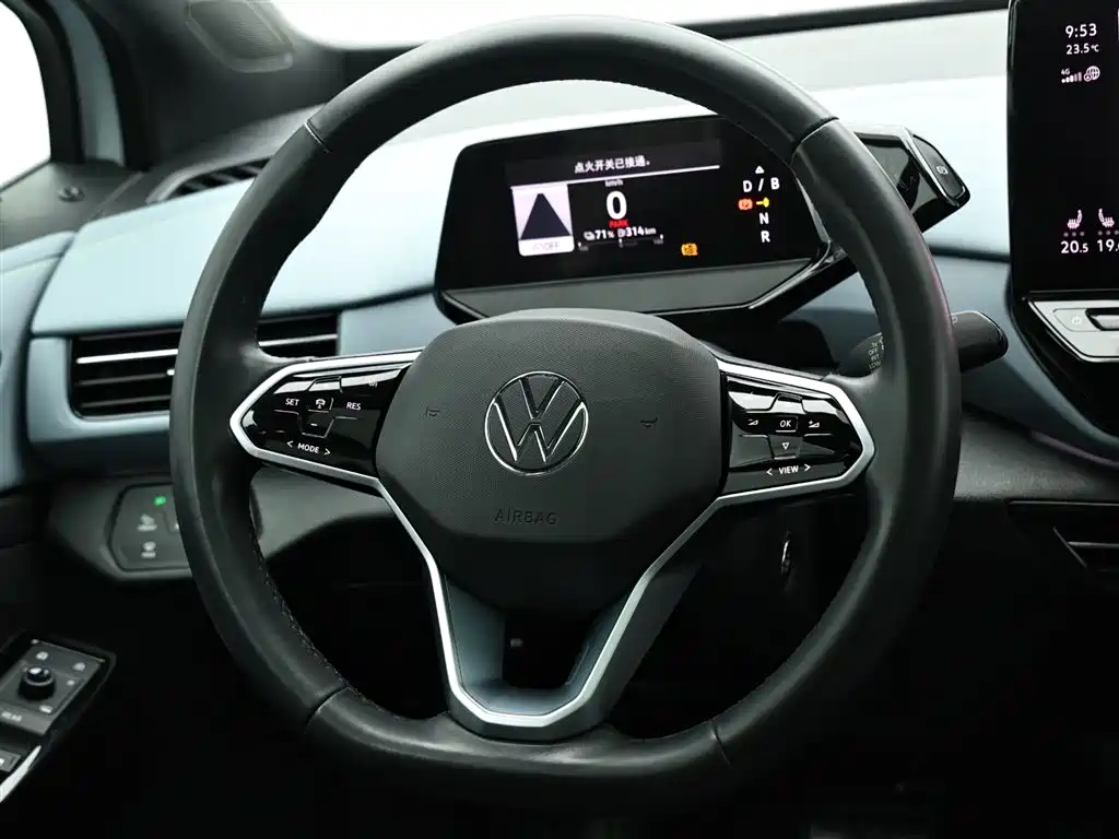 Volkswagen ID.4 X 2022 Pure Long Range Edition фото 16