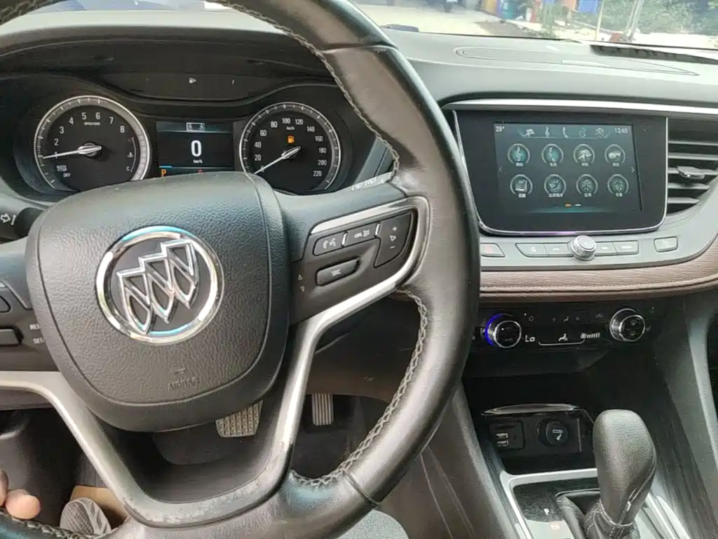 Фото 10 - Buick GL6