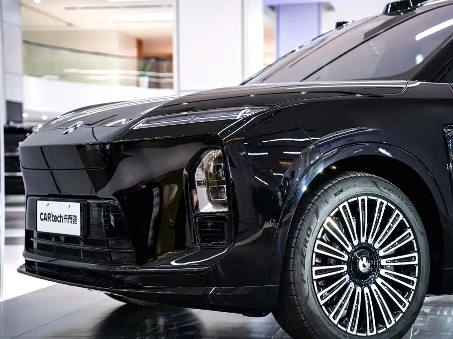 NIO ES8 2026 2025 Model 6-Seat Executive Luxury Edition