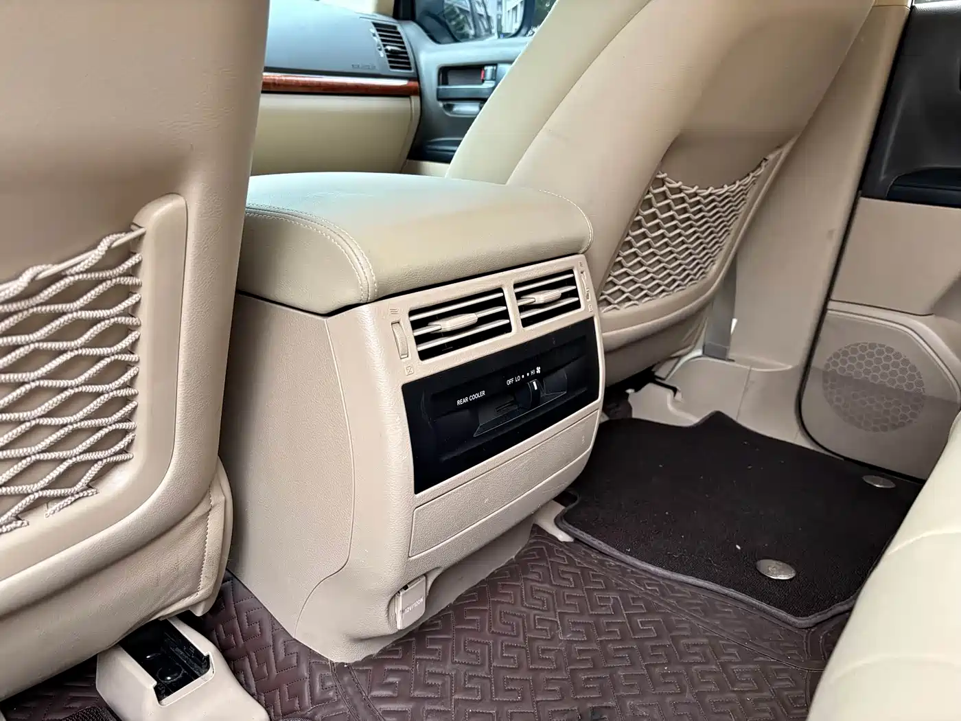 Toyota Land Cruiser (Import) 2015 2015 4.0L V6 Middle East Limited Edition
