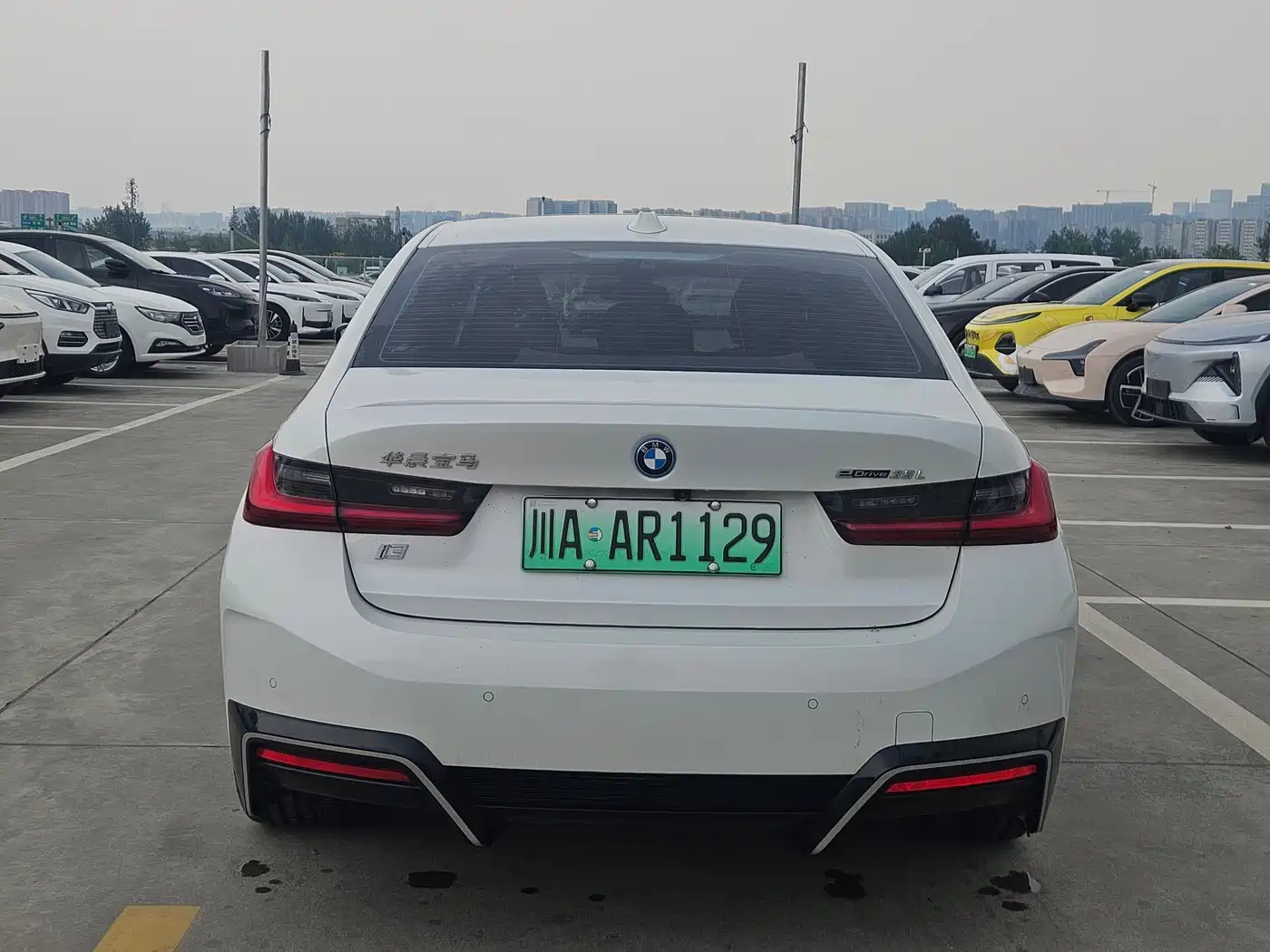 BMW i3 2022 eDrive 35 L фото 5