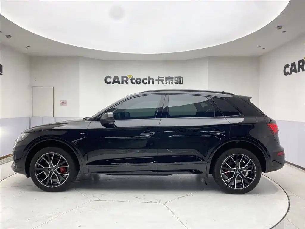 Audi Q5L 2024 Model 45 TFSI Luxury Dynamic фото 8