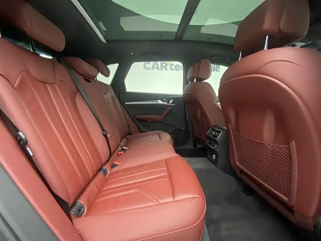 Audi Q5L 2024 Model 45 TFSI Luxury Dynamic фото 31