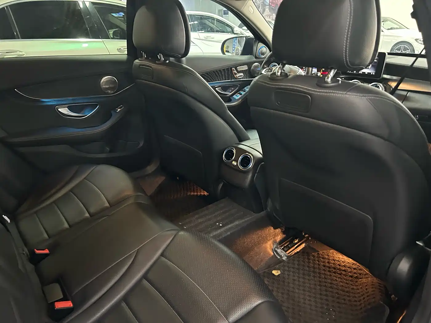 Mercedes-Benz C-Class 2016 C 200 L Sport фото 6