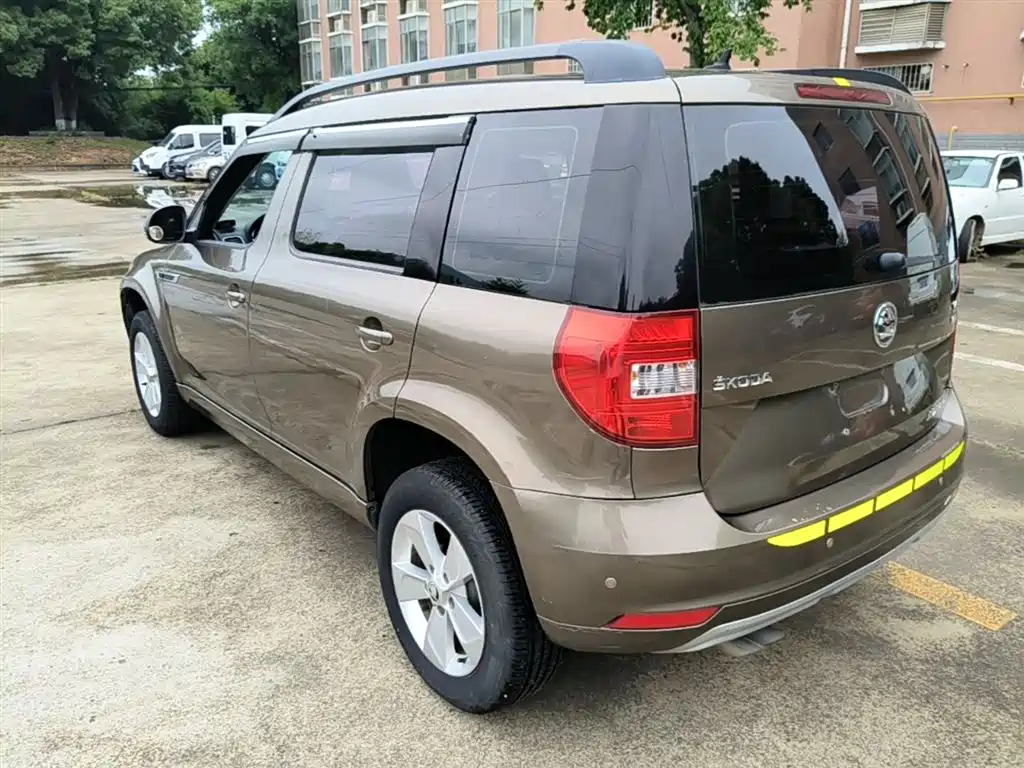 Škoda Yeti 2017 TSI280 DSG Advance фото 5