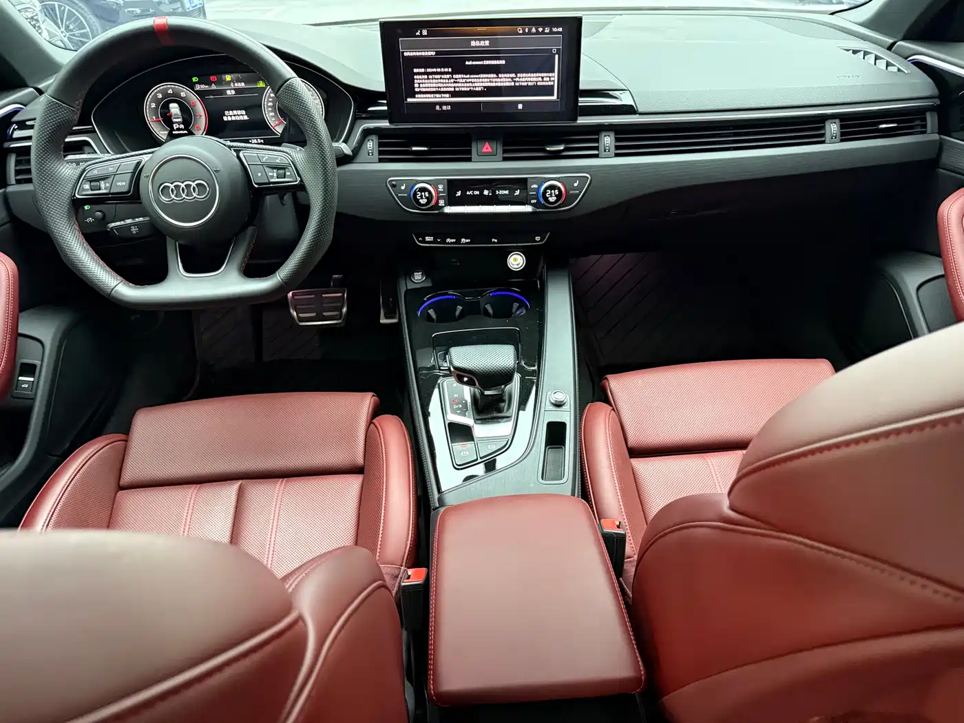 Audi A4L 2025 2 Million Celebration Edition 40 TFSI Luxury Dynamic фото 8