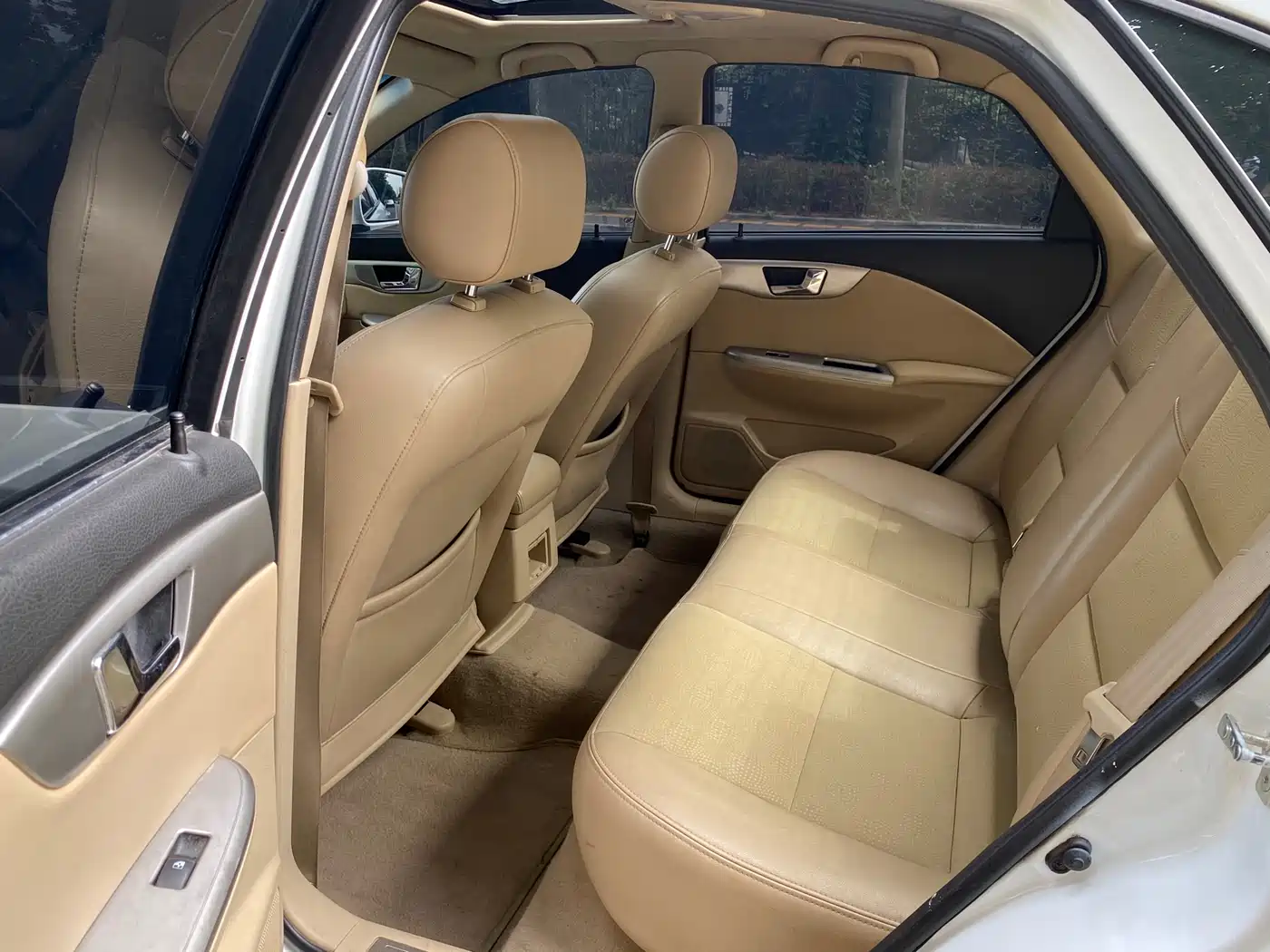 Buick Excelle 2013 1.5L Manual Classic Edition фото 16