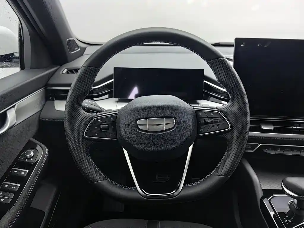 Фото 11 - Geely Preface