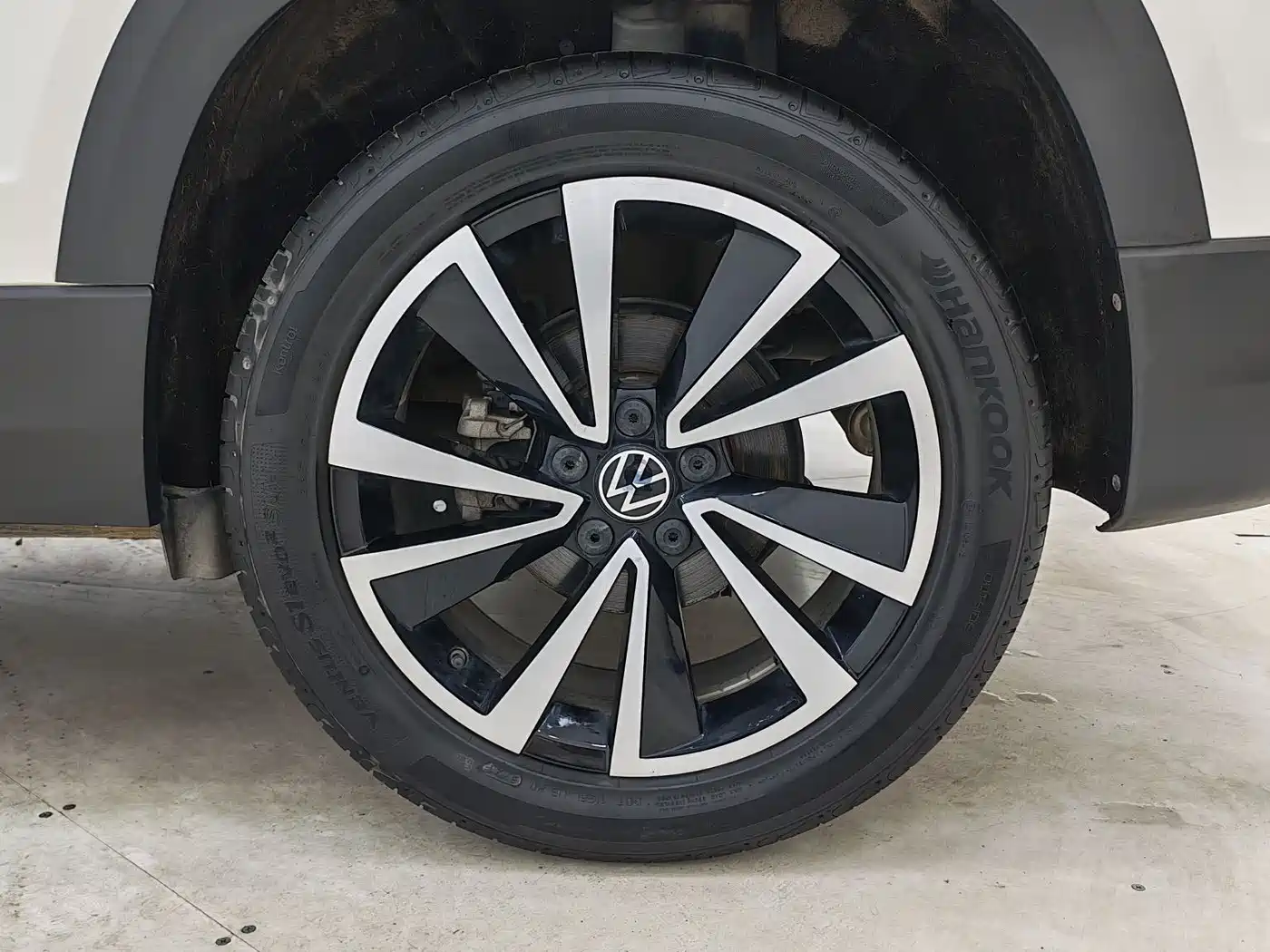 Volkswagen Tharu 2021 280TSI 2WD Luxury Plus фото 16