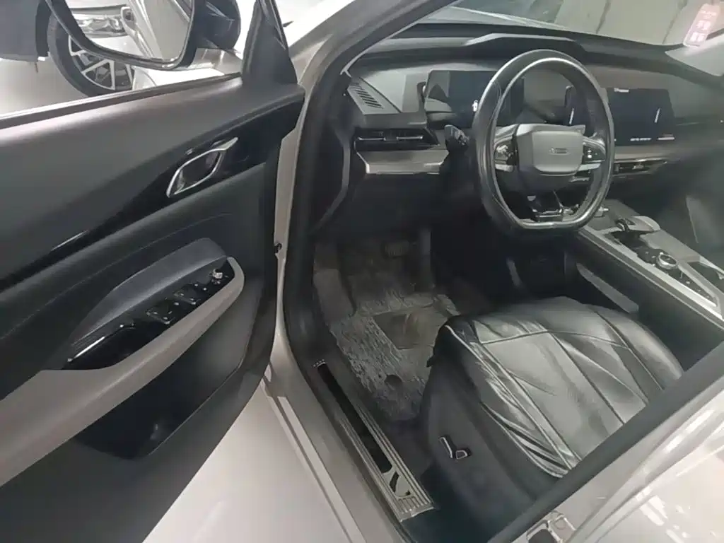 Photo 16 - Changan Oshan Z6
