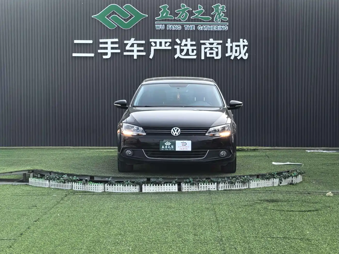 Volkswagen Sagitar 2012 1.4TSI Automatic Luxury фото 2