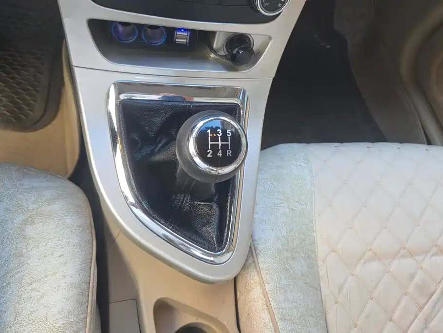 Zhonghua H330 2013 2013 1.5L Manual Luxury