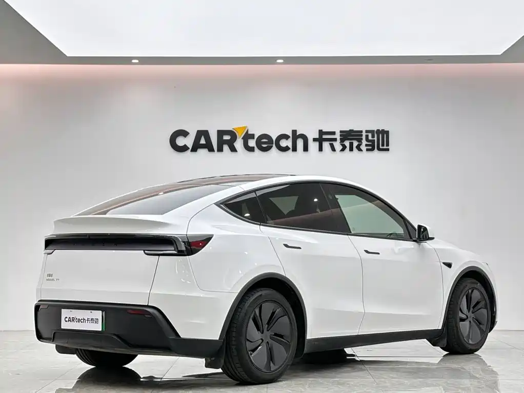 Tesla Model Y 2026 2026 Facelift Long Range Rear-Wheel Drive