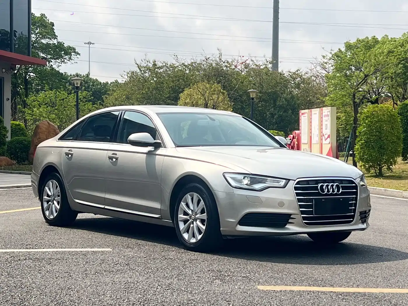 Audi A6L 2015 TFSI Millionth Anniversary Intelligent Leader Type фото 3