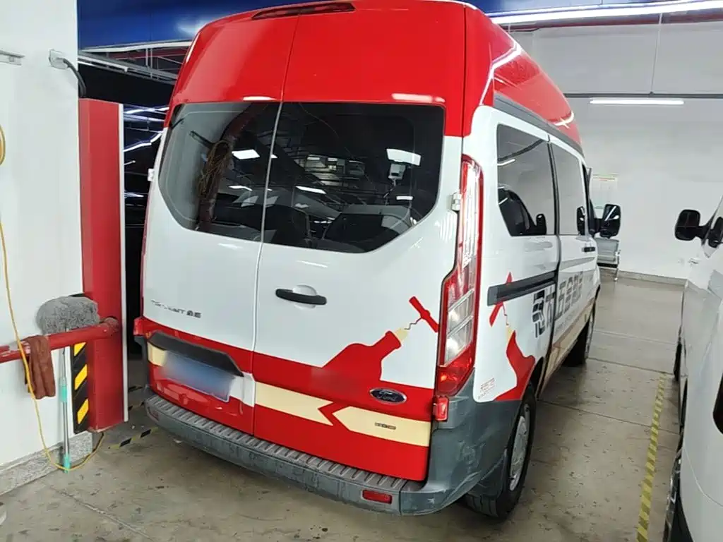 Ford Transit 2021 2019 2.0T Diesel Multi-Purpose Commercial Vehicle Short Wheelbase Medium Roof 6-Seater China VI